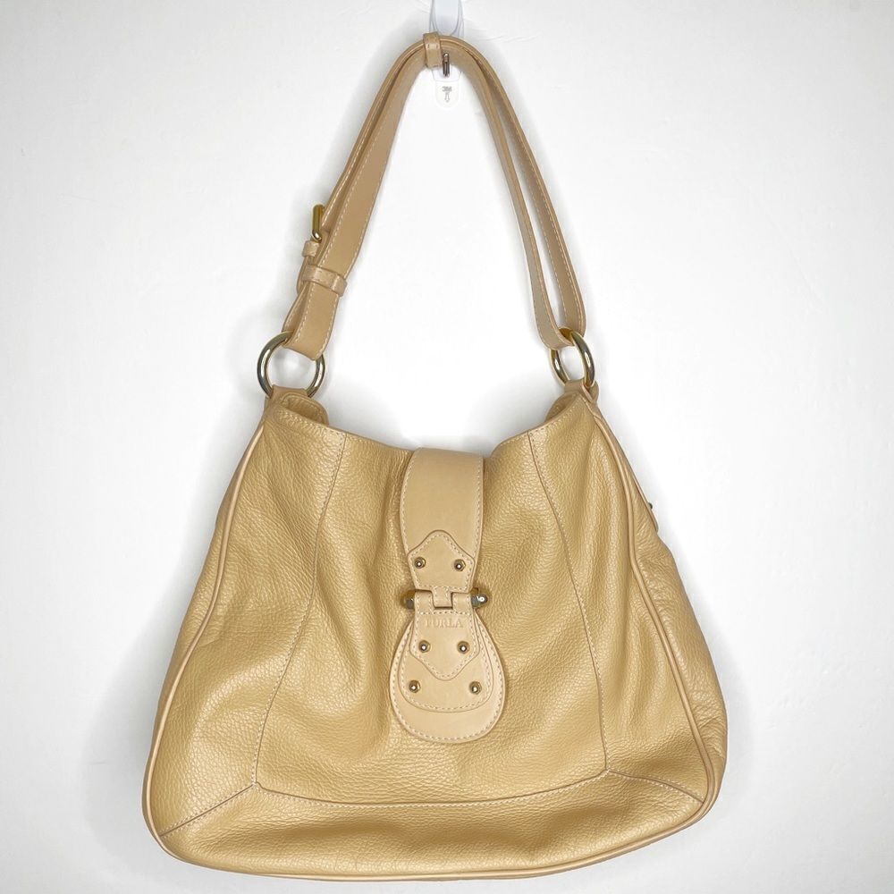 FURLA Genuine Leather Hobo Shoulder Bag Made in Italy in Light Tan
